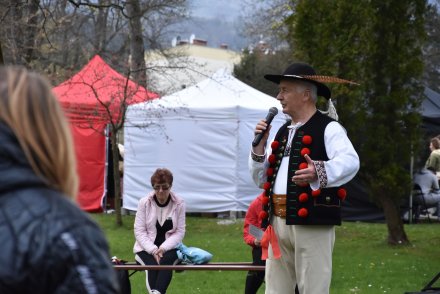 Gawędy i opowieści pod Drzewem Opowieści w Parku Kopczyńskiego - Gustaw Czyż